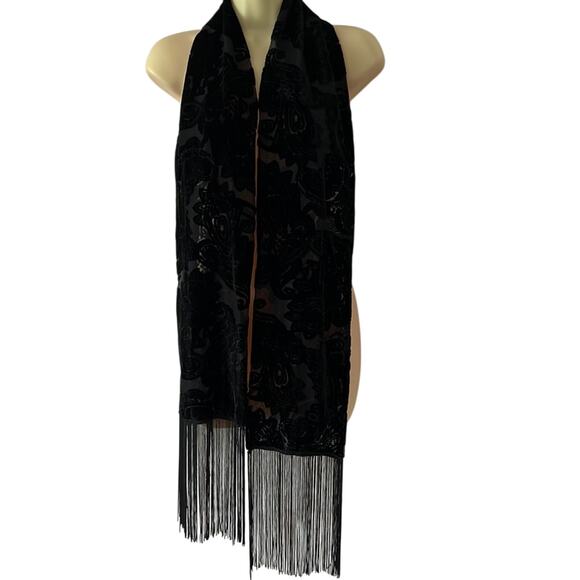 Cato Black Flocked Velvet Paisley Print Scarf 🧣64” Long plus Fringe - Picture 1 of 6